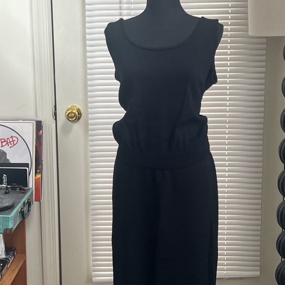 St. John Black Skirt Set - Picture 3 of 3